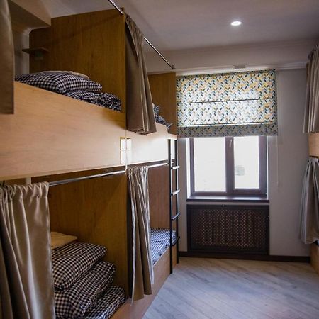 People Hostel ビシュケク エクステリア 写真