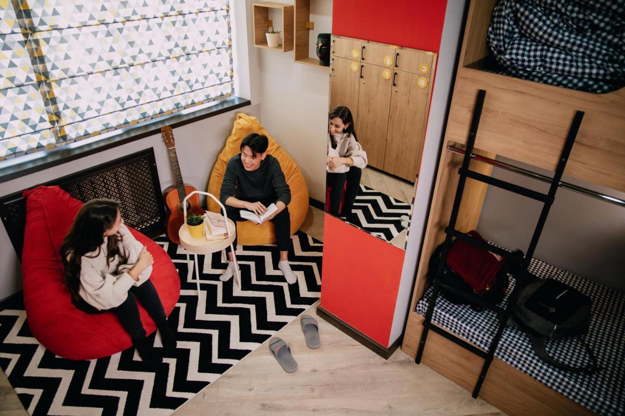 People Hostel ビシュケク エクステリア 写真
