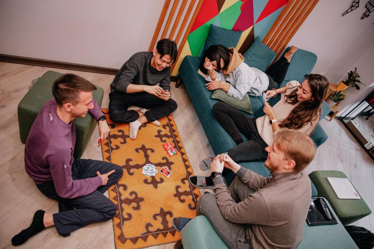People Hostel ビシュケク エクステリア 写真