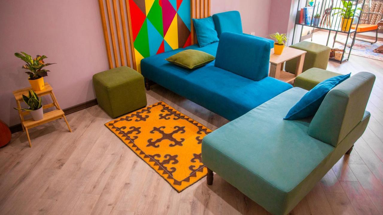 People Hostel ビシュケク エクステリア 写真